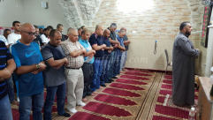 بالفيديو والصور: شعائر صلاة التراويح من مسجد حذيفة بن اليمان في الرملة